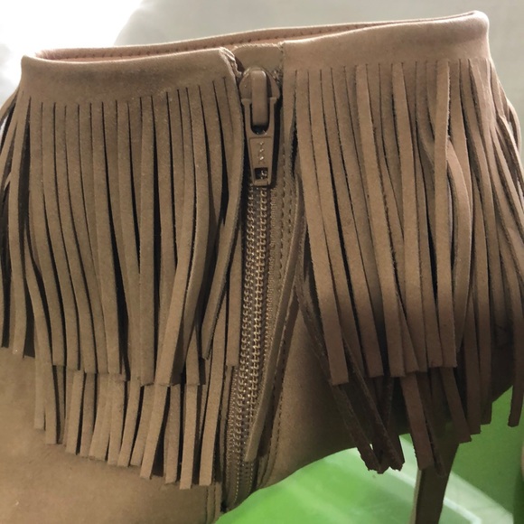 Fringe ankle boot heels - Picture 9 of 10